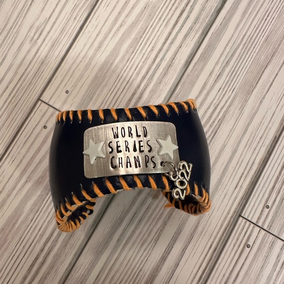 2022 World Series Champs Houston Astros Baseball Cuff Bracelet - Picture 1 of 3